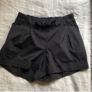 Lululemon Spring Breaker Shorts in Black Size 2